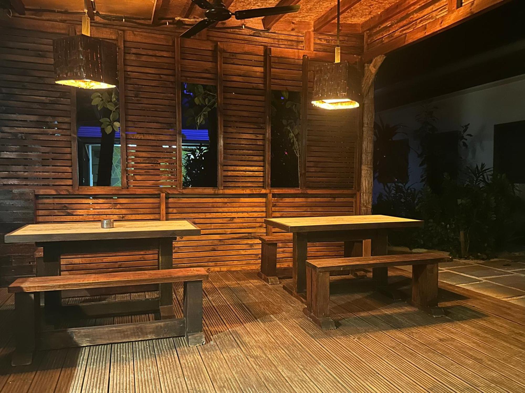 Dive Villa Thoddoo Extérieur photo